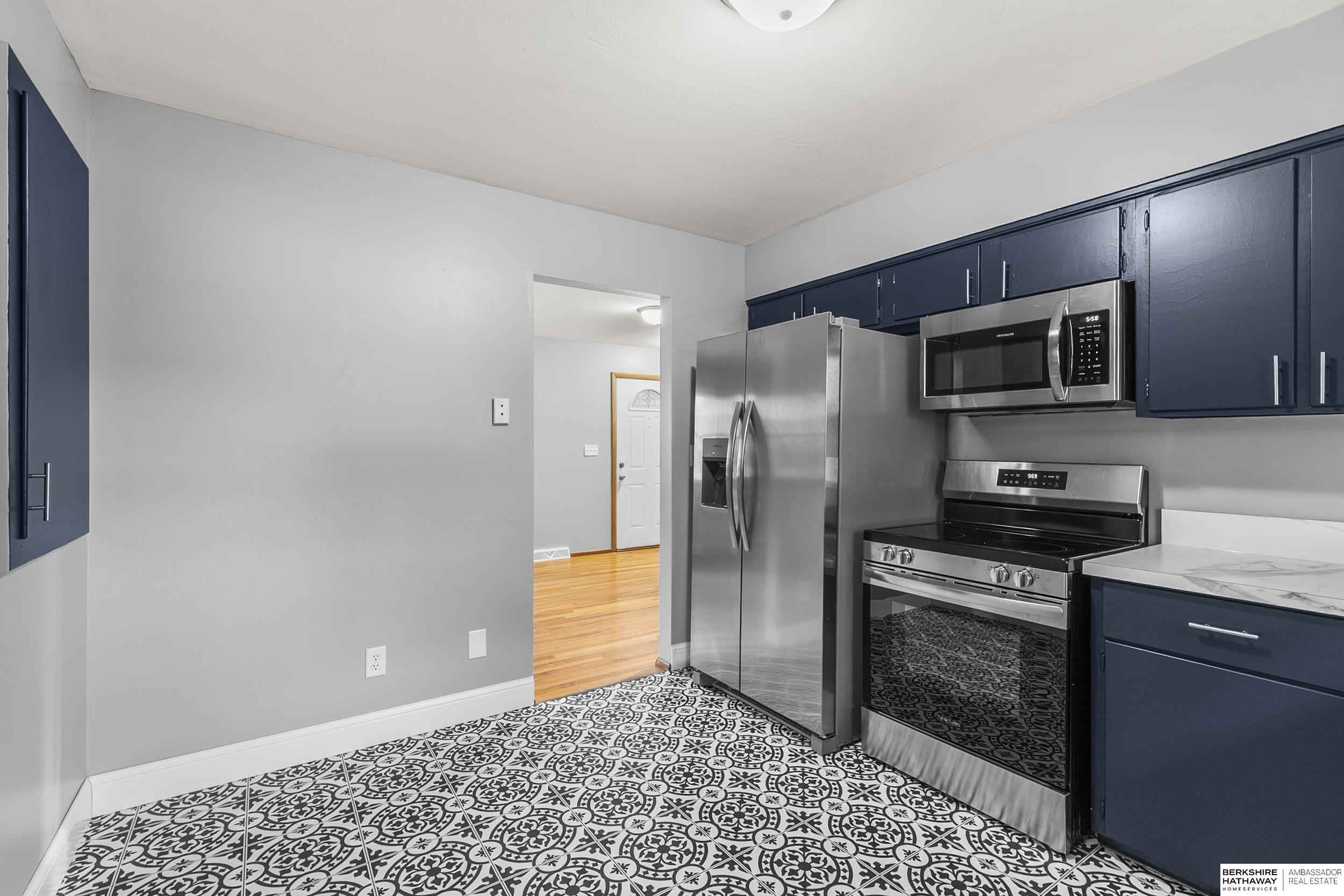 Lincoln, Nebraska 68505, United States, 2 Bedrooms Bedrooms, ,2 BathroomsBathrooms,Residential,Active,241751