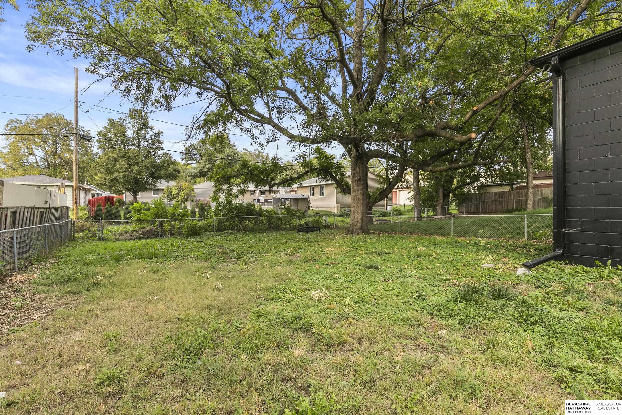 Lincoln, Nebraska 68505, United States, 2 Bedrooms Bedrooms, ,2 BathroomsBathrooms,Residential,Active,241751