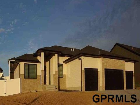 Photo of 911 N 107Th Street, Lincoln, NE 68527 (MLS # 22604875)