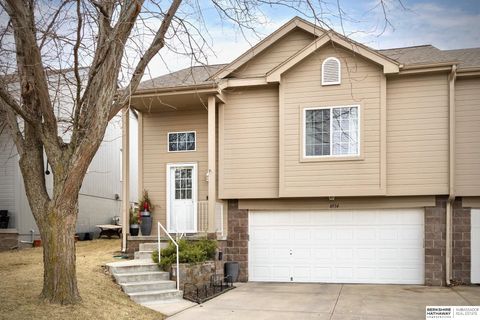 Photo of 4934 S 190th Street, Omaha, NE 68135 (MLS # 22604058)