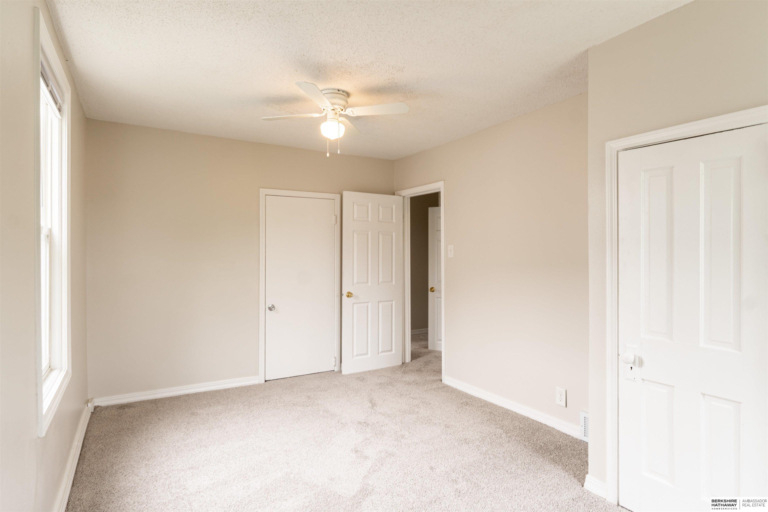 Omaha, Nebraska 68111, United States, 3 Bedrooms Bedrooms, ,2 BathroomsBathrooms,Residential,Pending,145240