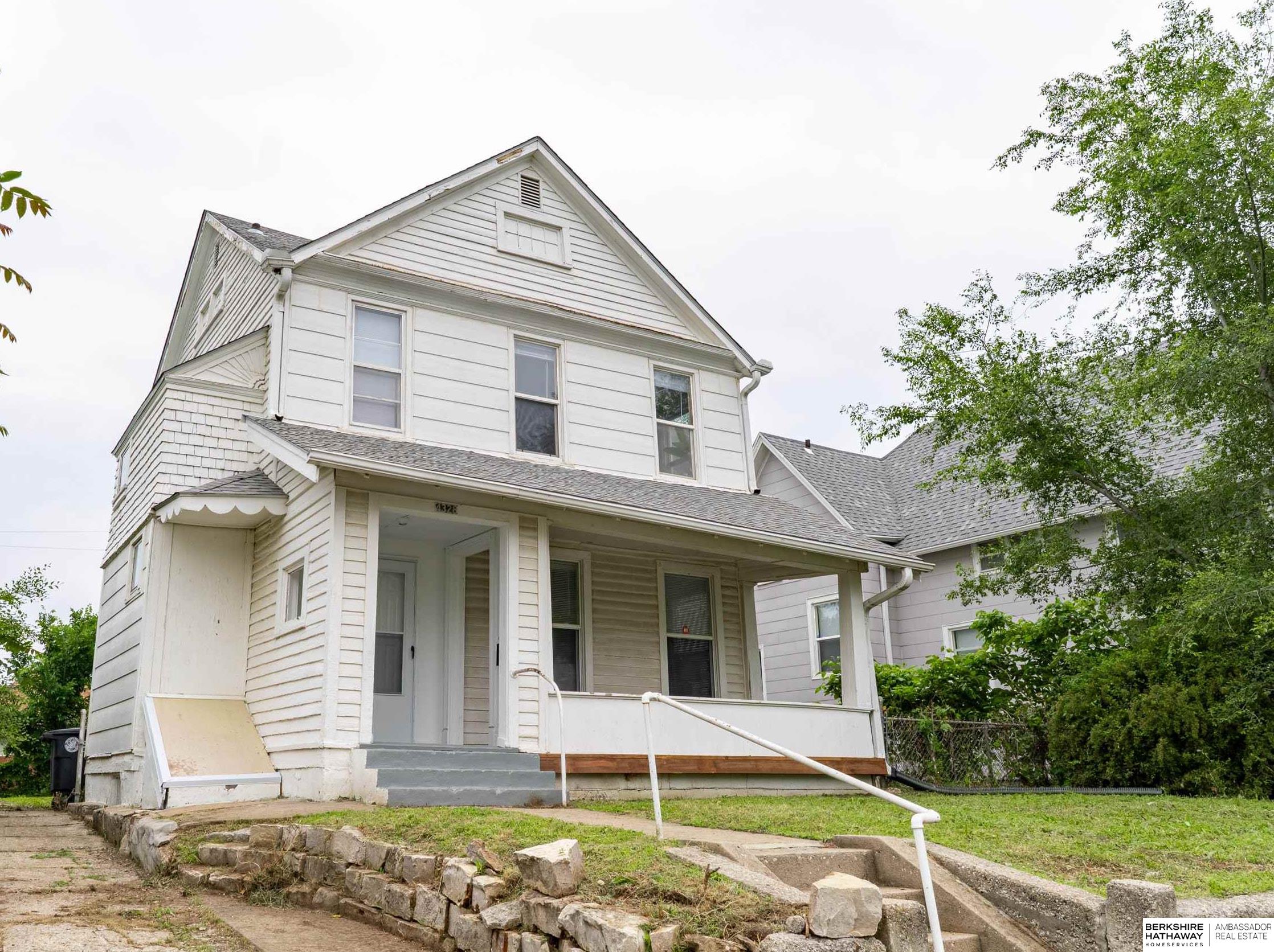 Omaha, Nebraska 68111, United States, 3 Bedrooms Bedrooms, ,2 BathroomsBathrooms,Residential,Pending,145240