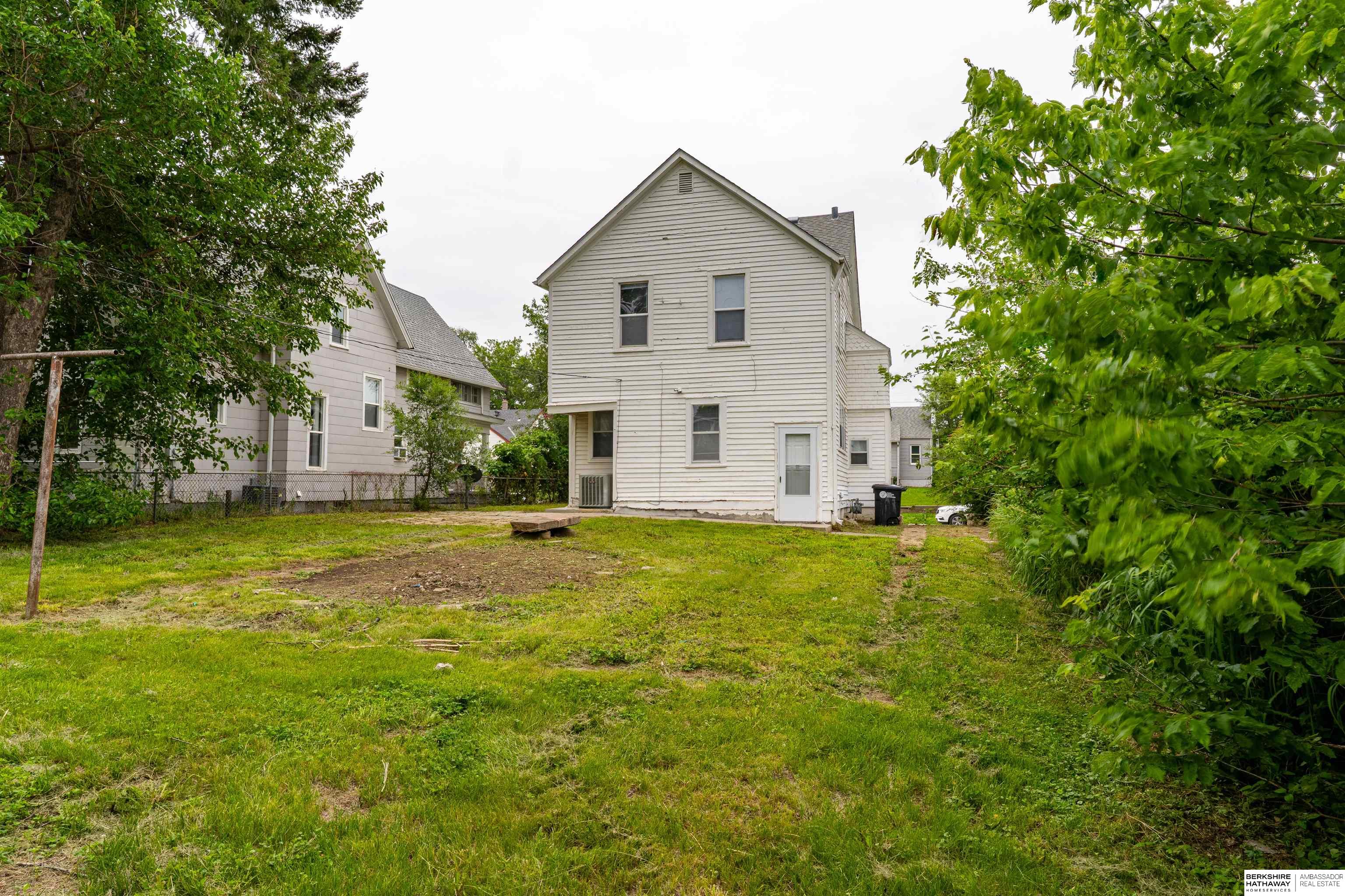 Omaha, Nebraska 68111, United States, 3 Bedrooms Bedrooms, ,2 BathroomsBathrooms,Residential,Pending,145240