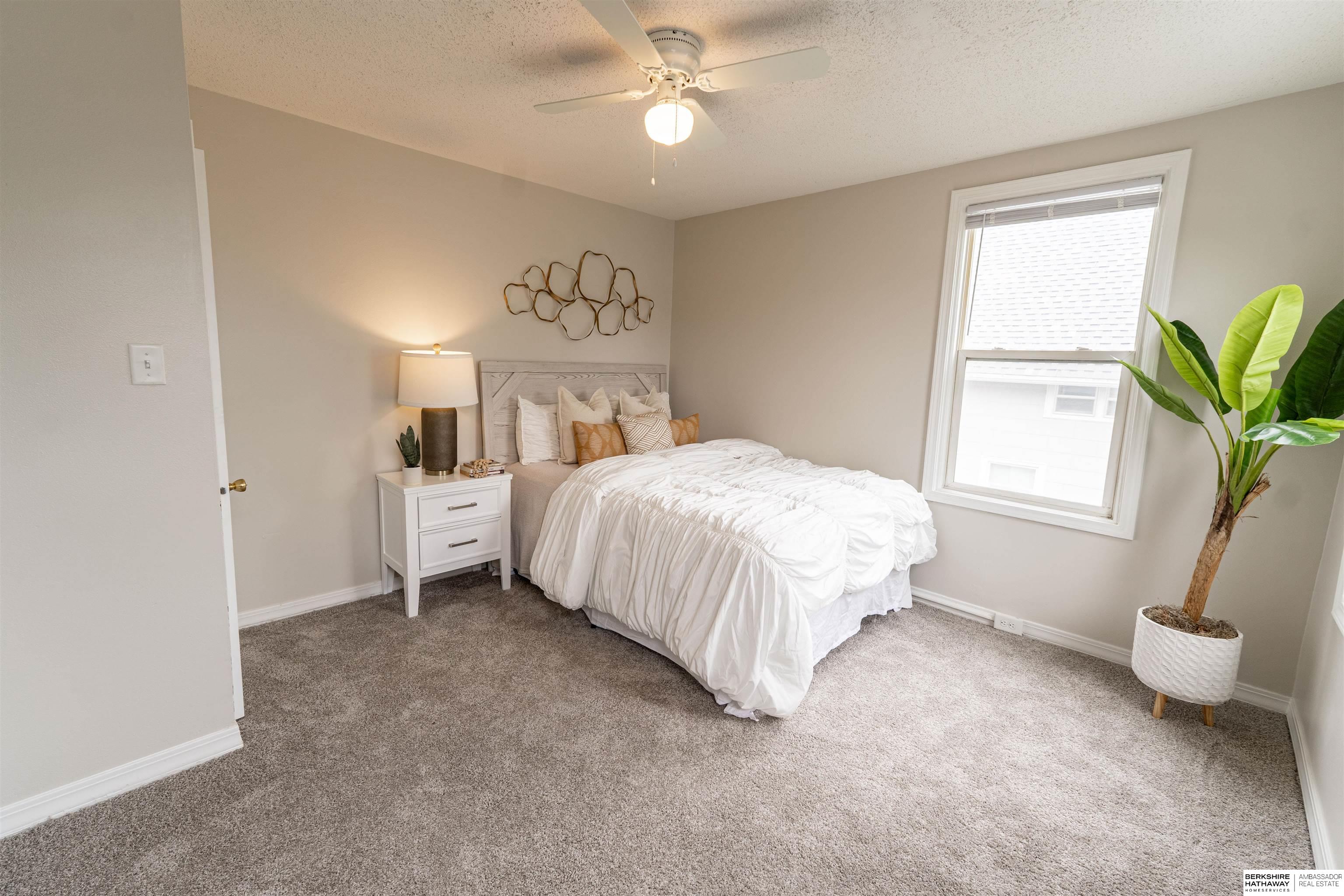 Omaha, Nebraska 68111, United States, 3 Bedrooms Bedrooms, ,2 BathroomsBathrooms,Residential,Pending,145240