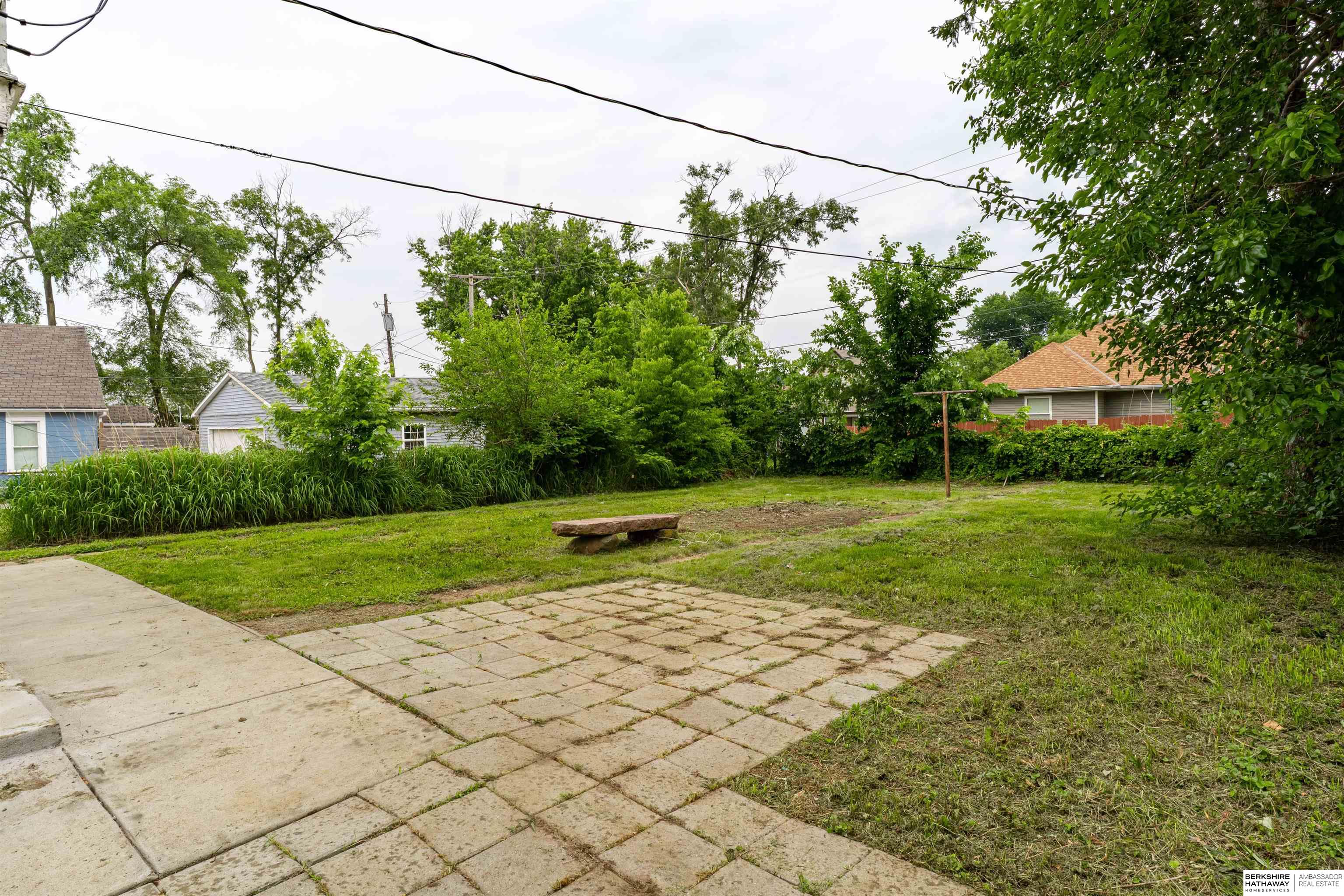 Omaha, Nebraska 68111, United States, 3 Bedrooms Bedrooms, ,2 BathroomsBathrooms,Residential,Pending,145240