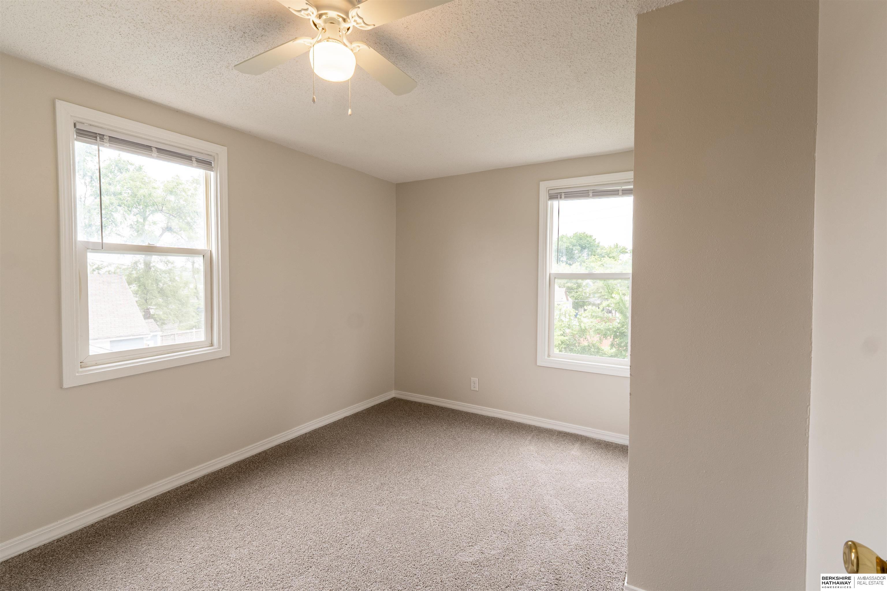 Omaha, Nebraska 68111, United States, 3 Bedrooms Bedrooms, ,2 BathroomsBathrooms,Residential,Pending,145240