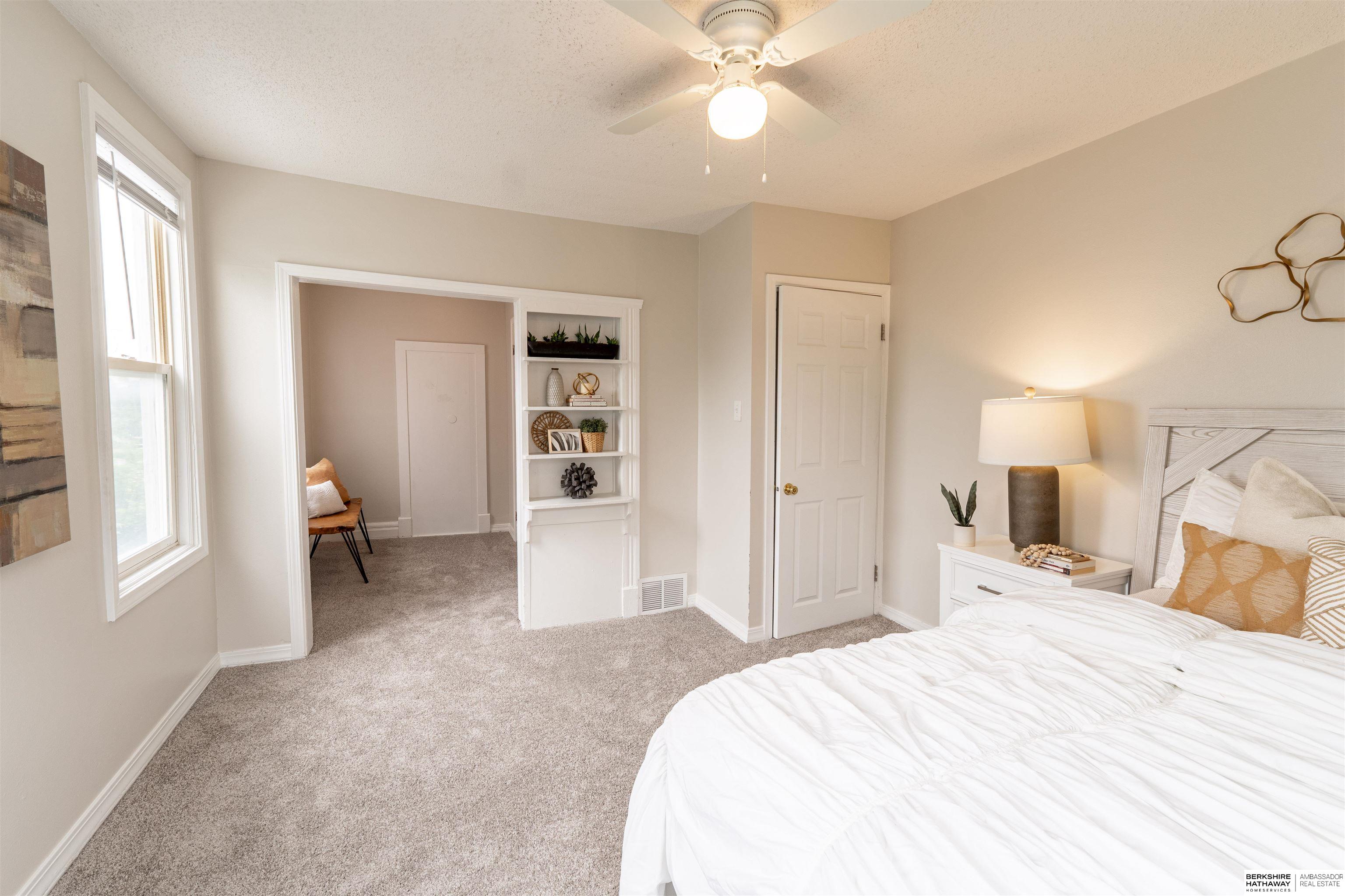 Omaha, Nebraska 68111, United States, 3 Bedrooms Bedrooms, ,2 BathroomsBathrooms,Residential,Pending,145240