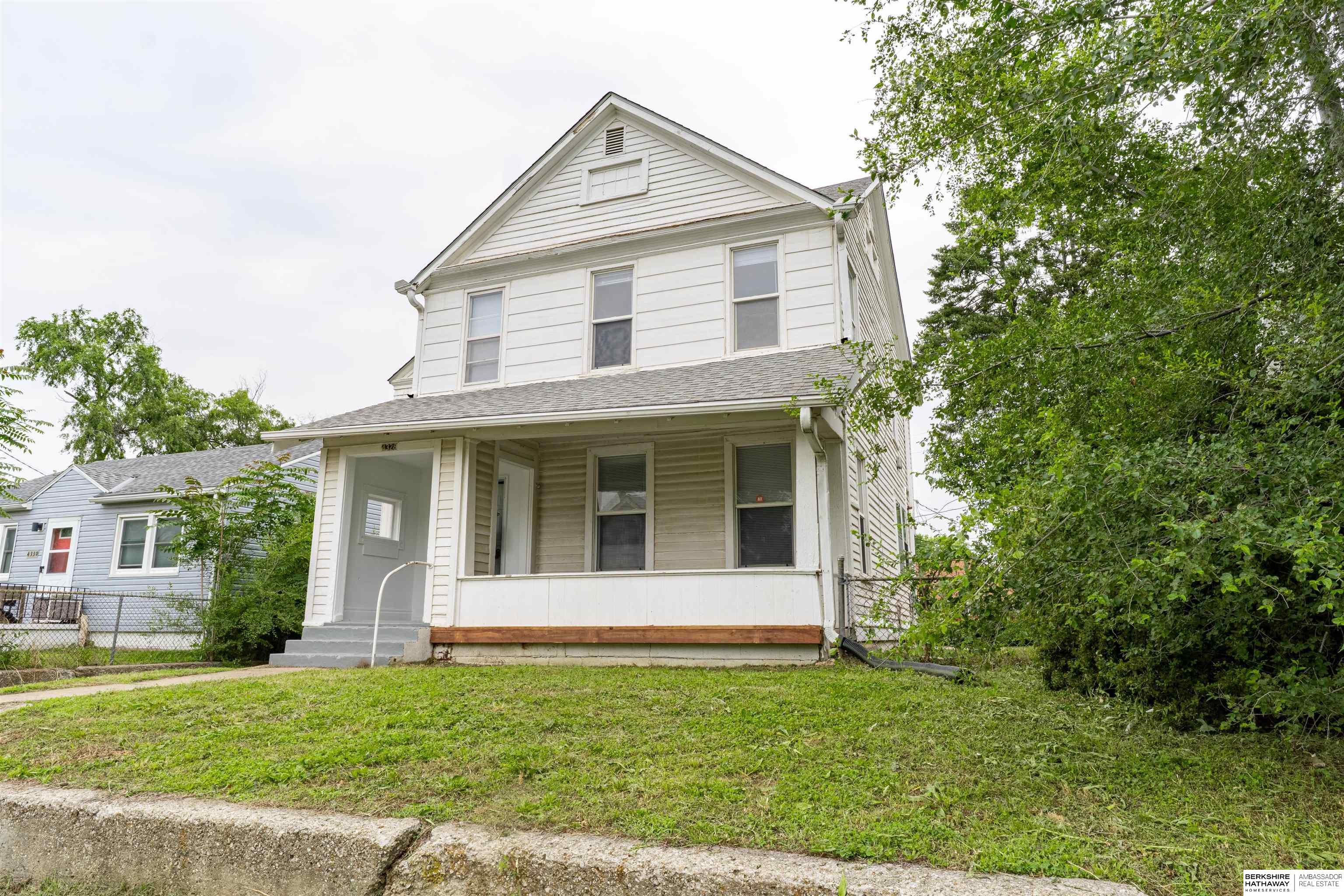 Omaha, Nebraska 68111, United States, 3 Bedrooms Bedrooms, ,2 BathroomsBathrooms,Residential,Pending,145240