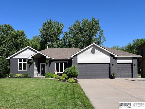 Photo of 2112 S 178th Street, Omaha, NE 68130 (MLS # 22615204)
