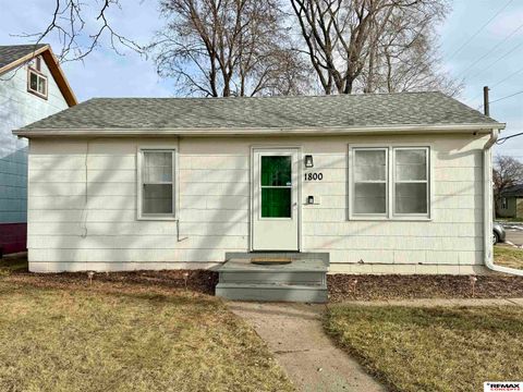 Photo of 1800 N Logan Street, Fremont, NE 68025 (MLS # 22534782)