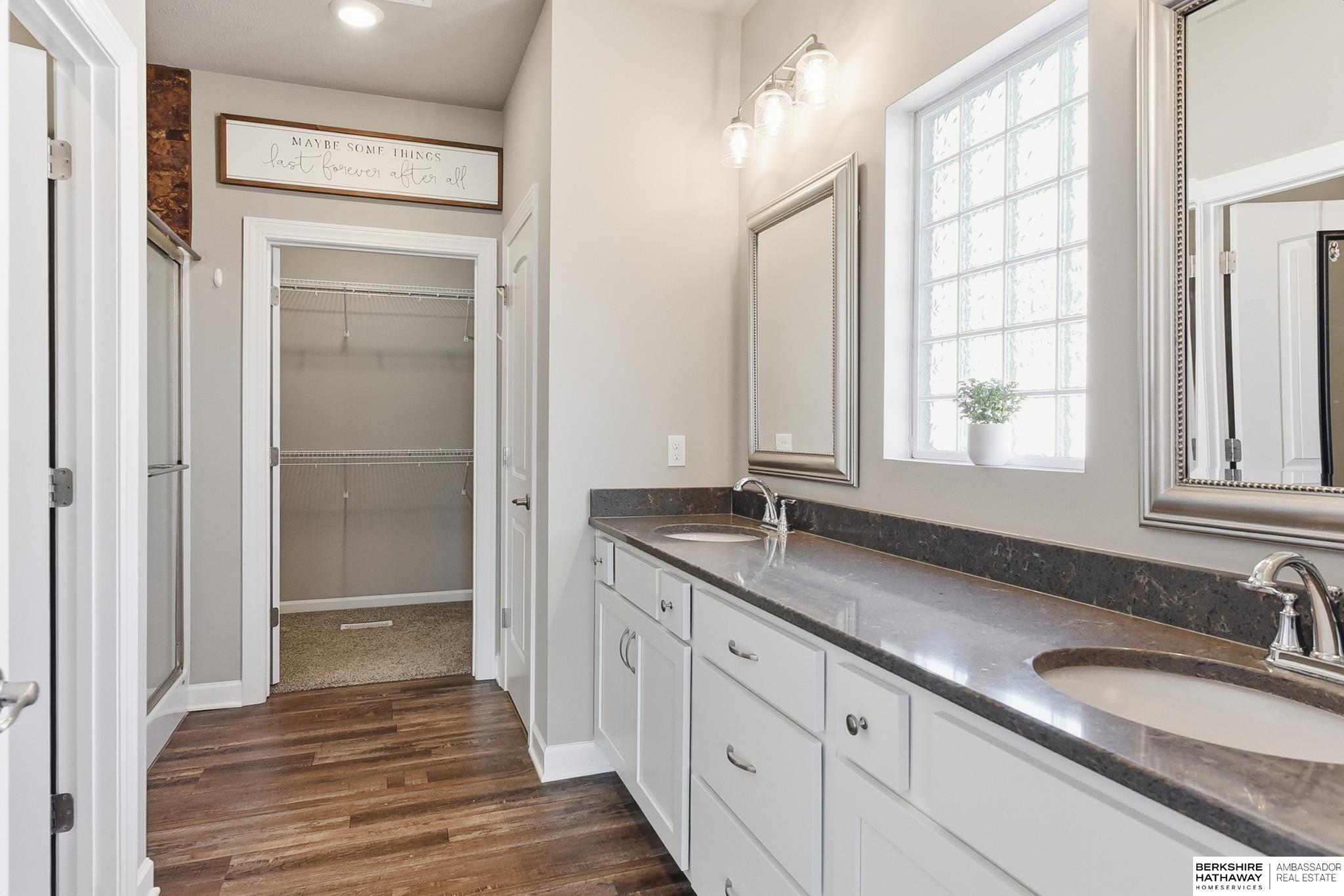 Omaha, Nebraska 68136, United States, 4 Bedrooms Bedrooms, ,3 BathroomsBathrooms,Residential,Active,182464