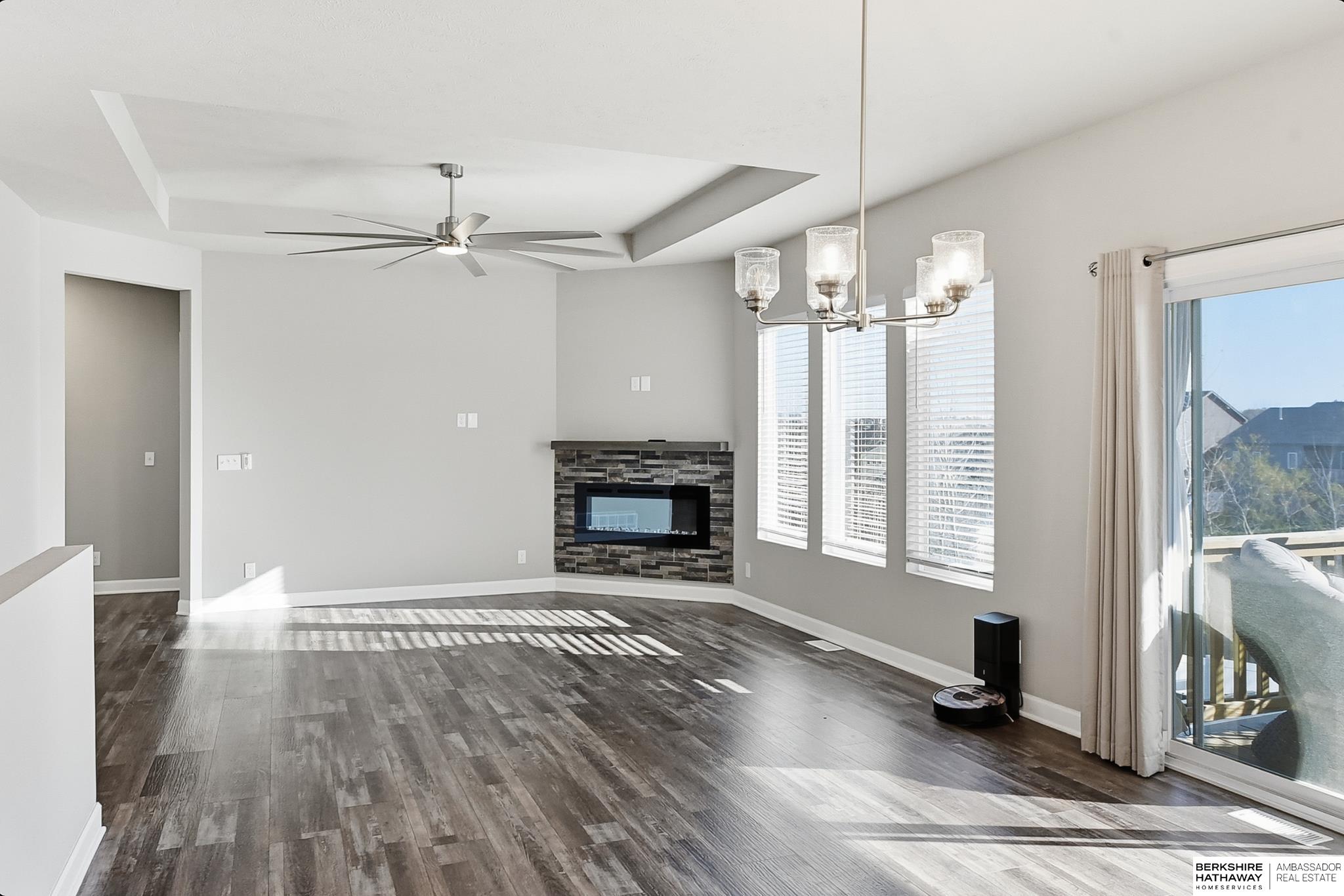 Omaha, Nebraska 68136, United States, 4 Bedrooms Bedrooms, ,3 BathroomsBathrooms,Residential,Active,182464