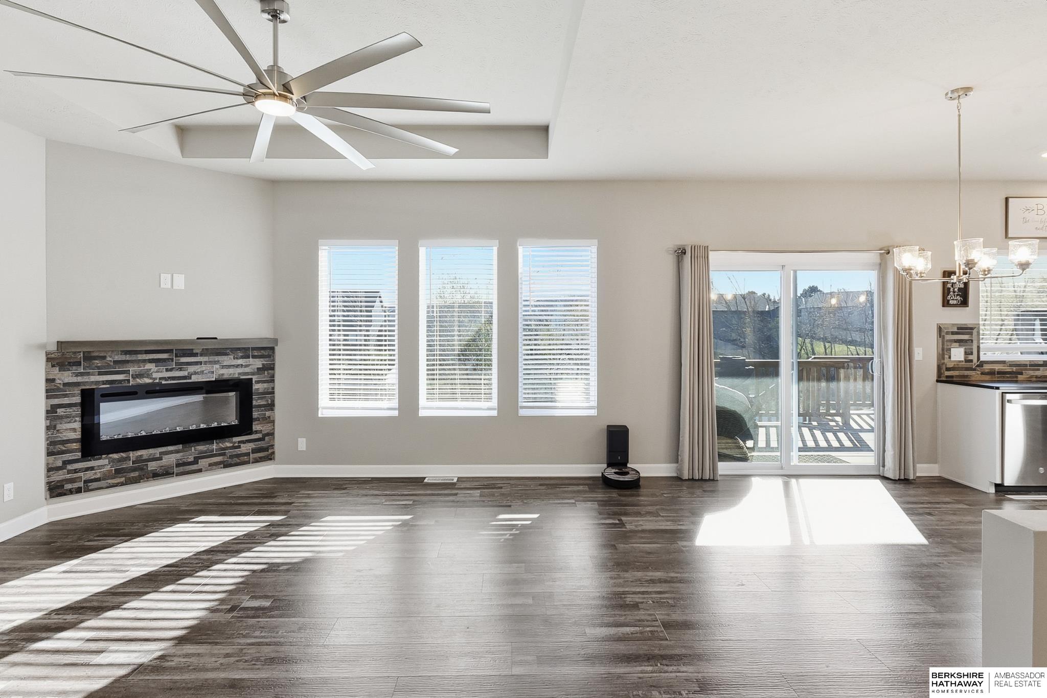 Omaha, Nebraska 68136, United States, 4 Bedrooms Bedrooms, ,3 BathroomsBathrooms,Residential,Active,182464