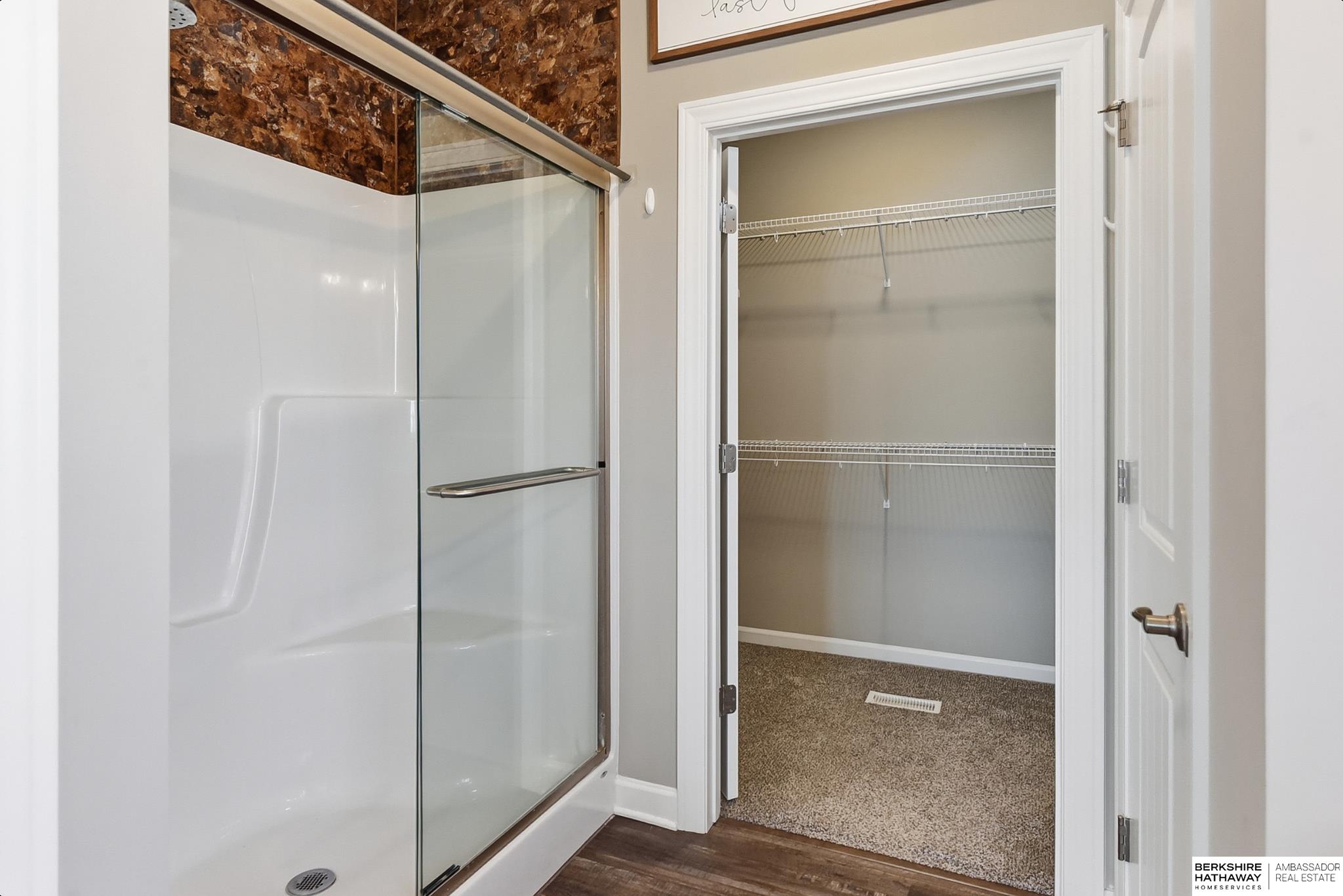 Omaha, Nebraska 68136, United States, 4 Bedrooms Bedrooms, ,3 BathroomsBathrooms,Residential,Active,182464