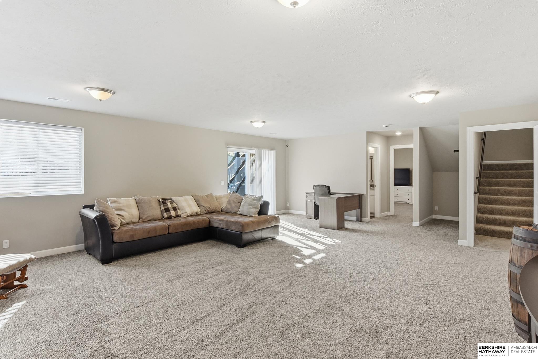 Omaha, Nebraska 68136, United States, 4 Bedrooms Bedrooms, ,3 BathroomsBathrooms,Residential,Active,182464