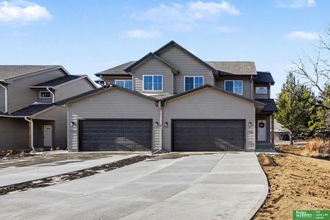 Photo of 7162 N 79th Court, Omaha, NE 68122 (MLS # 22602676)