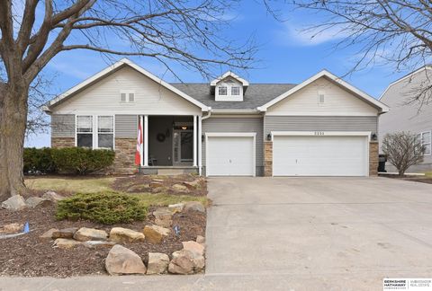 Photo of 2231 Glacier Drive, Papillion, NE 68046 (MLS # 22607963)