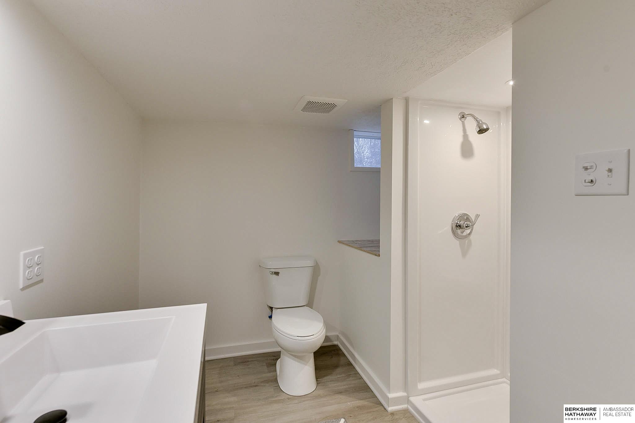 Harlan, Iowa 51537, United States, 3 Bedrooms Bedrooms, ,2 BathroomsBathrooms,Residential,Active,112037