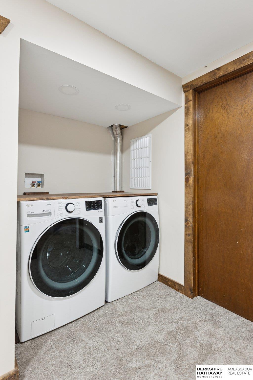 Tekamah, Nebraska 68061, United States, 3 Bedrooms Bedrooms, ,2 BathroomsBathrooms,Residential,Active,223699