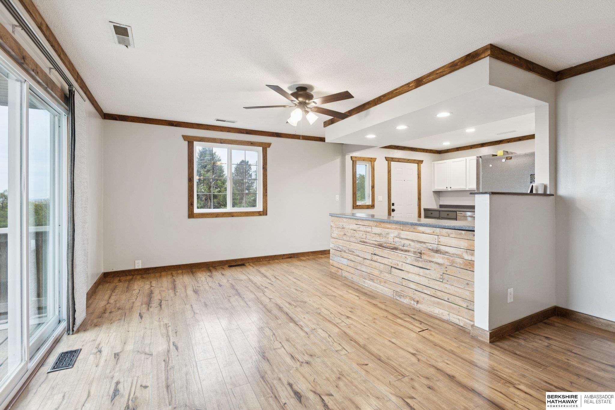 Tekamah, Nebraska 68061, United States, 3 Bedrooms Bedrooms, ,2 BathroomsBathrooms,Residential,Active,223699