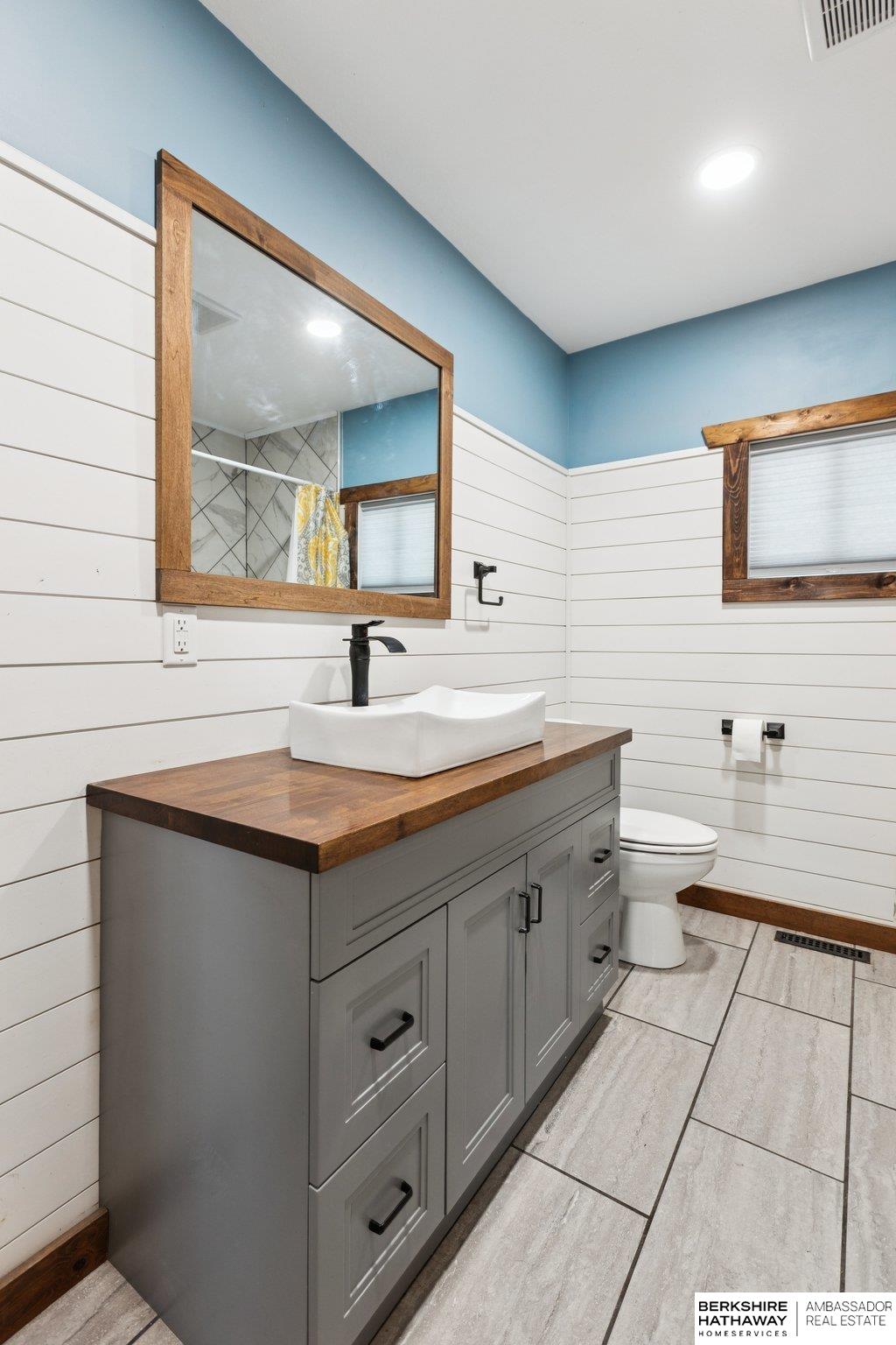 Tekamah, Nebraska 68061, United States, 3 Bedrooms Bedrooms, ,2 BathroomsBathrooms,Residential,Active,223699