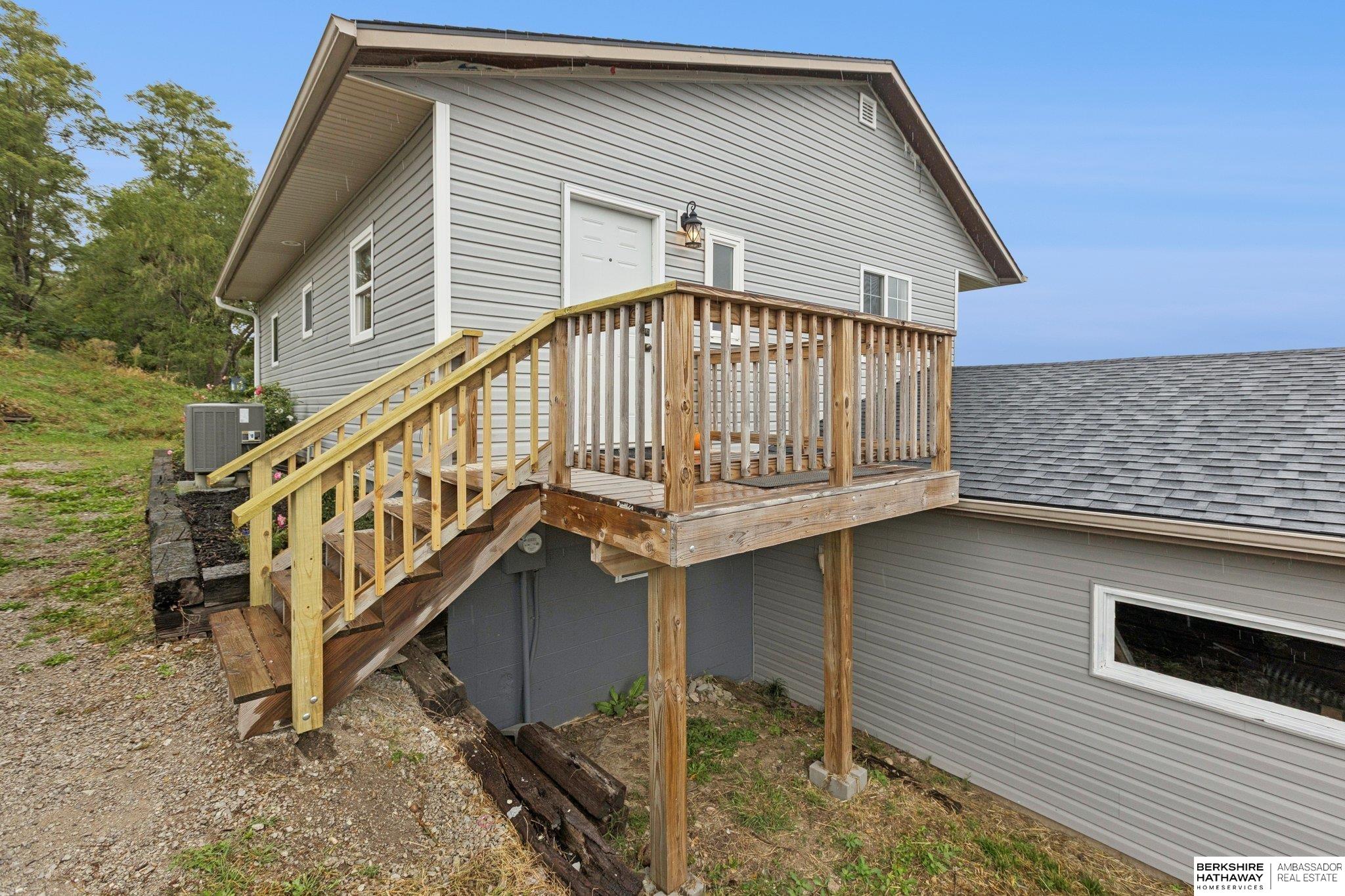 Tekamah, Nebraska 68061, United States, 3 Bedrooms Bedrooms, ,2 BathroomsBathrooms,Residential,Active,223699