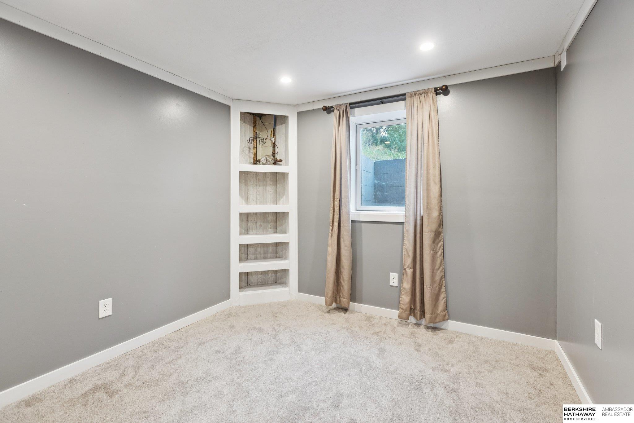 Tekamah, Nebraska 68061, United States, 3 Bedrooms Bedrooms, ,2 BathroomsBathrooms,Residential,Active,223699