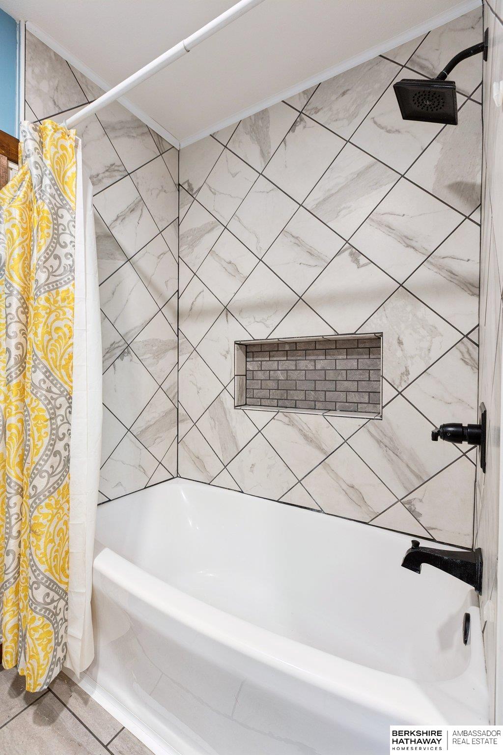 Tekamah, Nebraska 68061, United States, 3 Bedrooms Bedrooms, ,2 BathroomsBathrooms,Residential,Active,223699