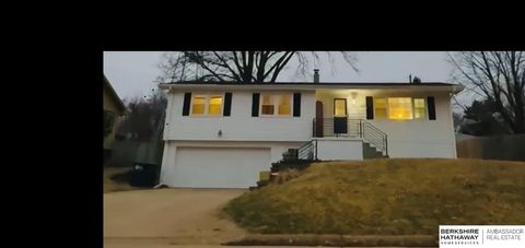 Photo of 1864 S 123rd Street, Omaha, NE 68144 (MLS # 22605960)