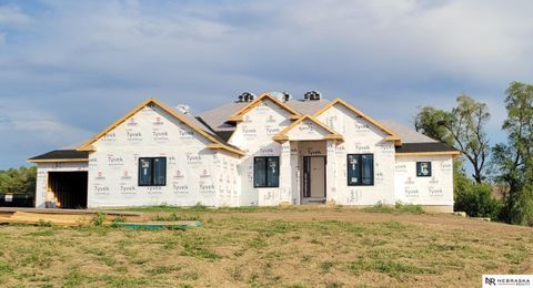 Photo of 1550 N 129th Court, Lincoln, NE 68527 (MLS # 22528225)