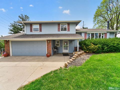 Photo of 12331 Grey Fawn Drive, Omaha, NE 68154 (MLS # 22610491)