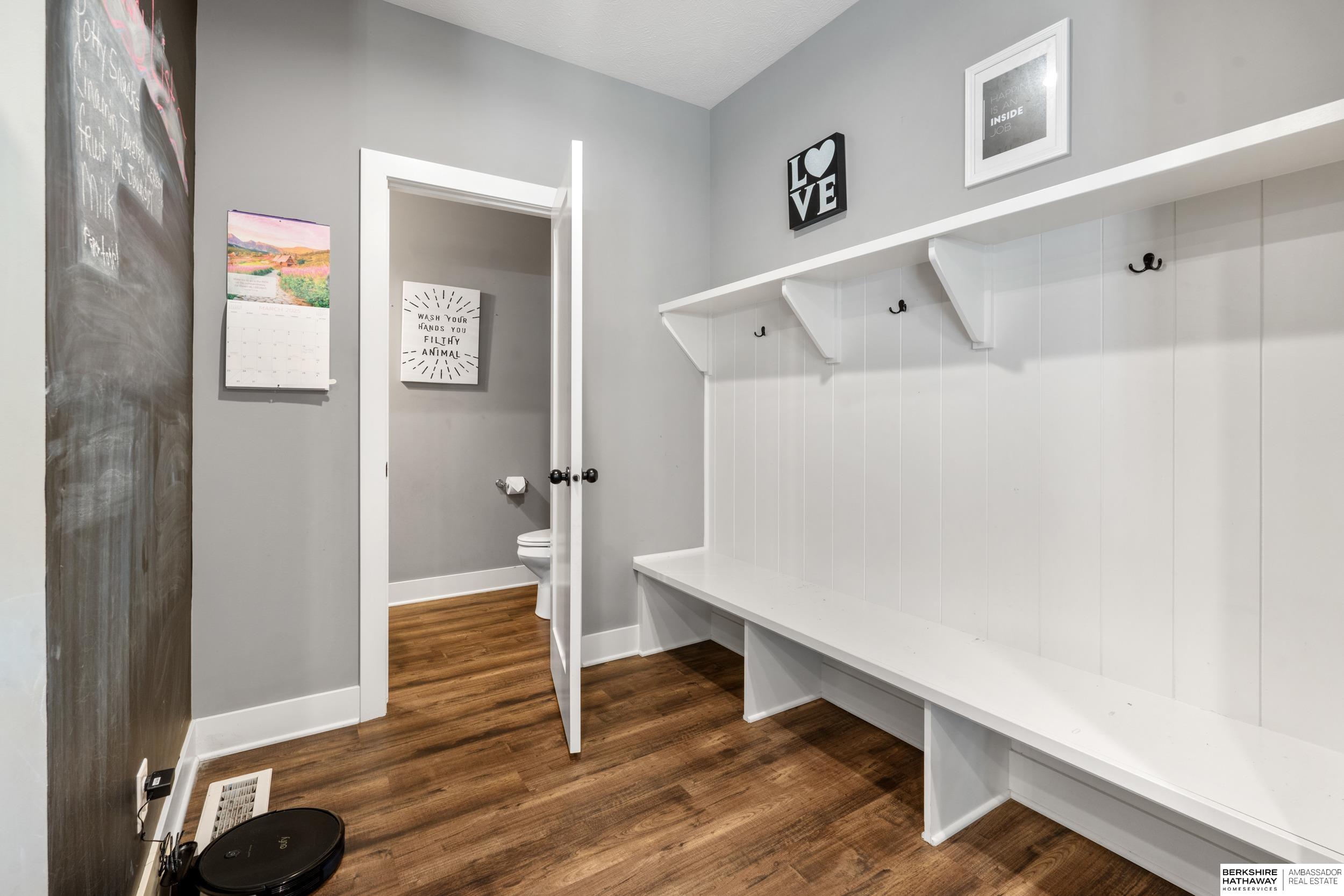 Bennington, Nebraska 68007, United States, 4 Bedrooms Bedrooms, ,3 BathroomsBathrooms,Residential,Active,167768