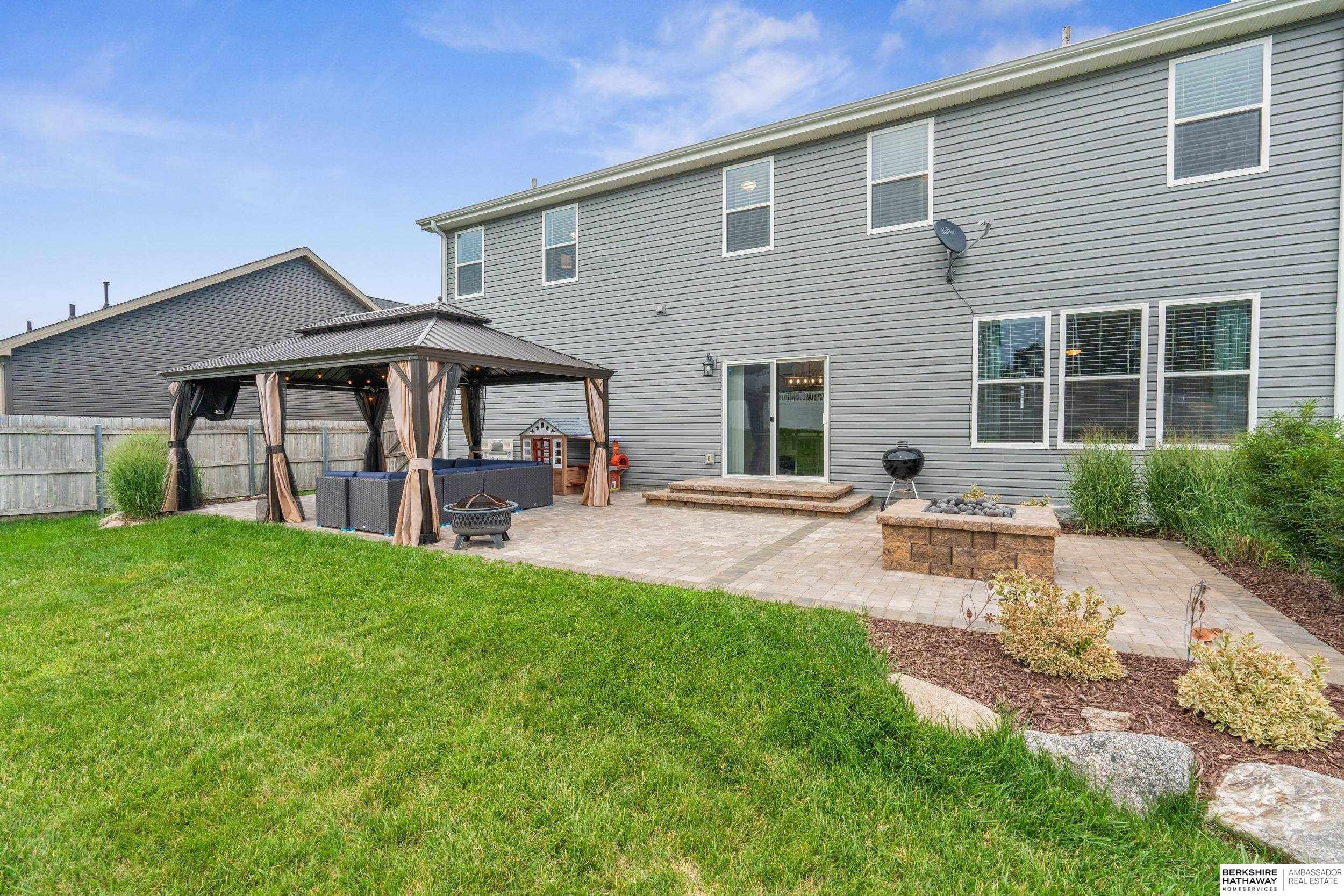 Bennington, Nebraska 68007, United States, 4 Bedrooms Bedrooms, ,3 BathroomsBathrooms,Residential,Active,167768