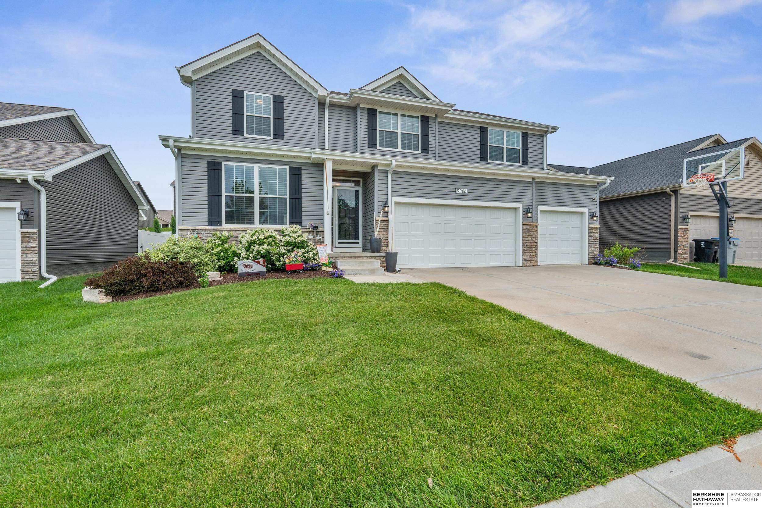 Bennington, Nebraska 68007, United States, 4 Bedrooms Bedrooms, ,3 BathroomsBathrooms,Residential,Active,167768