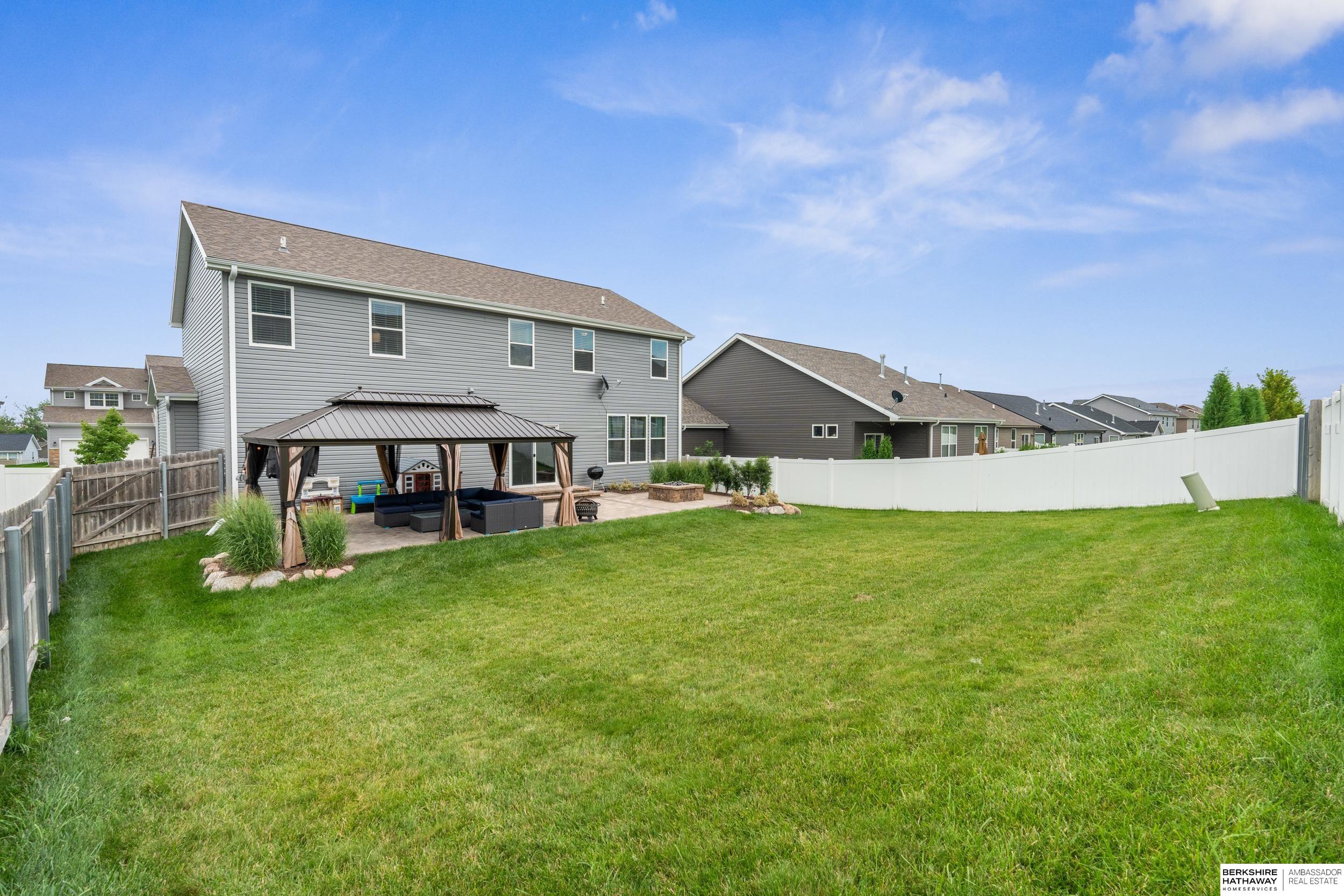 Bennington, Nebraska 68007, United States, 4 Bedrooms Bedrooms, ,3 BathroomsBathrooms,Residential,Active,167768