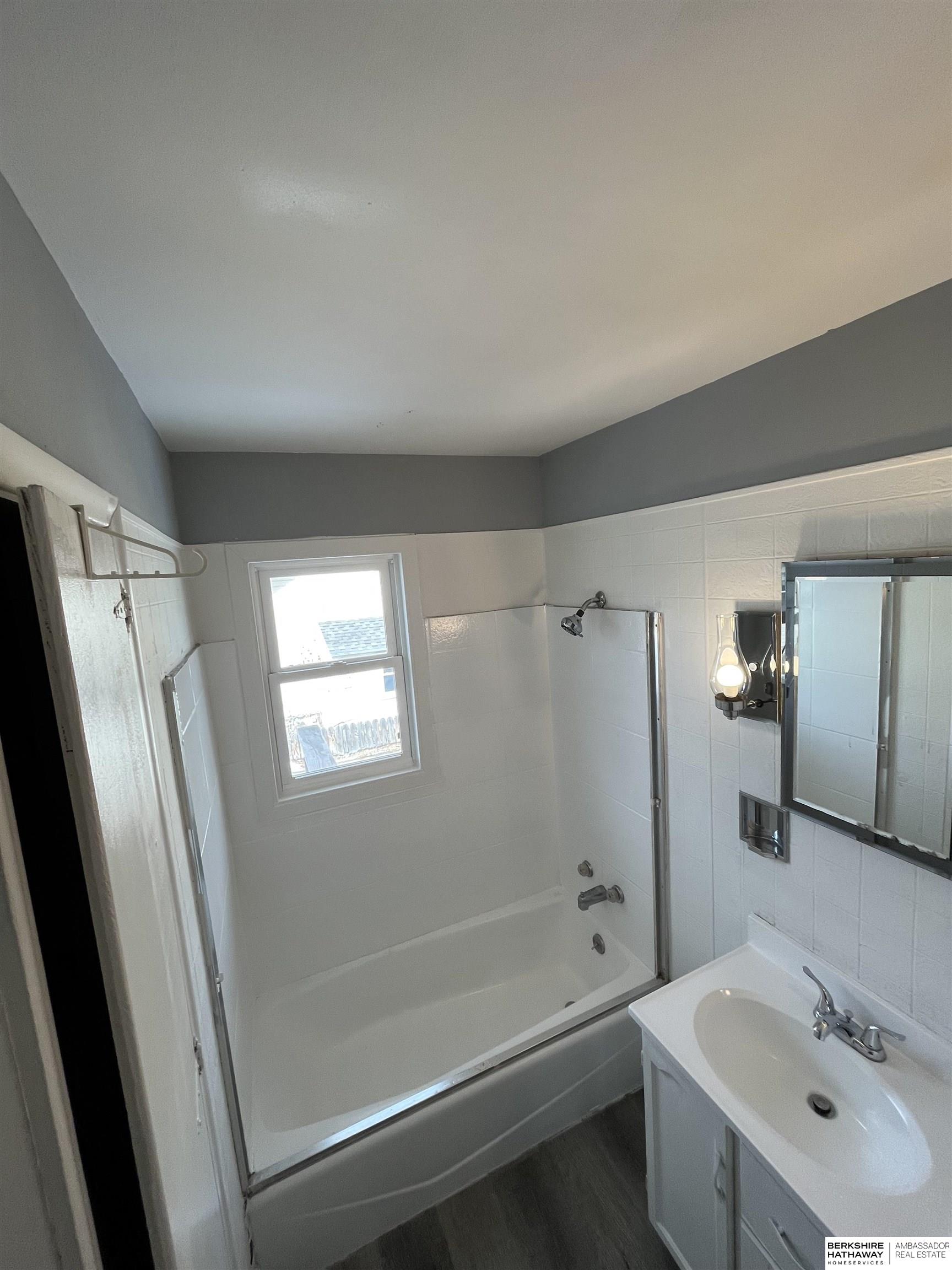 Fremont, Nebraska 68025, United States, 5 Bedrooms Bedrooms, ,3 BathroomsBathrooms,Residential,Active,135538