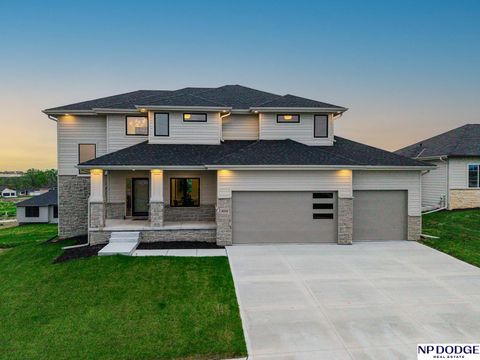 Photo of 20131 R Street, Omaha, NE 68135 (MLS # 22604595)