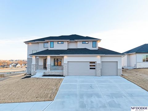 Photo of 20131 R Street, Omaha, NE 68135 (MLS # 22604595)