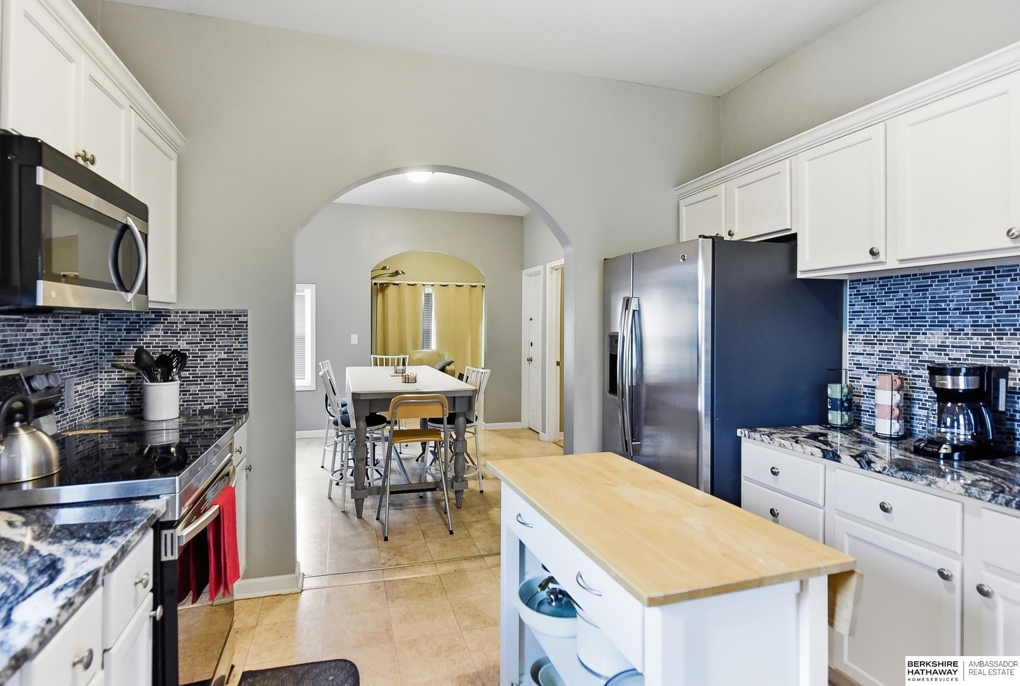 2924 Dupont Street