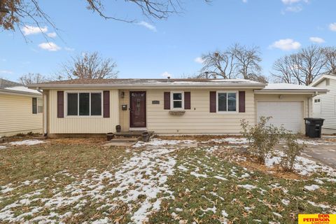 Photo of 4962 Magnolia Street, Omaha, NE 68137 (MLS # 22534641)