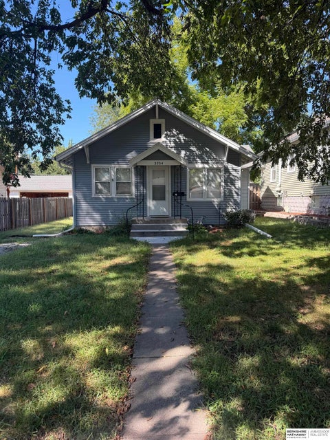 Photo of 3254 C Street, Lincoln, NE 68510 (MLS # 22626378)