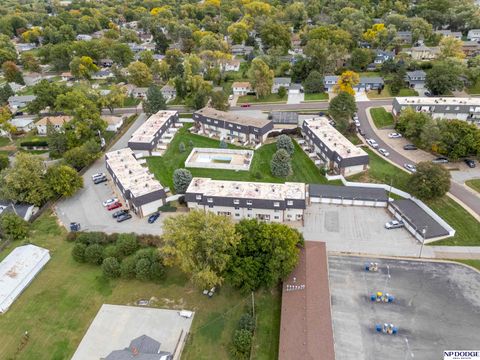 Photo of 1120 Delmar Street #5B, Papillion, NE 68046 (MLS # 22602882)