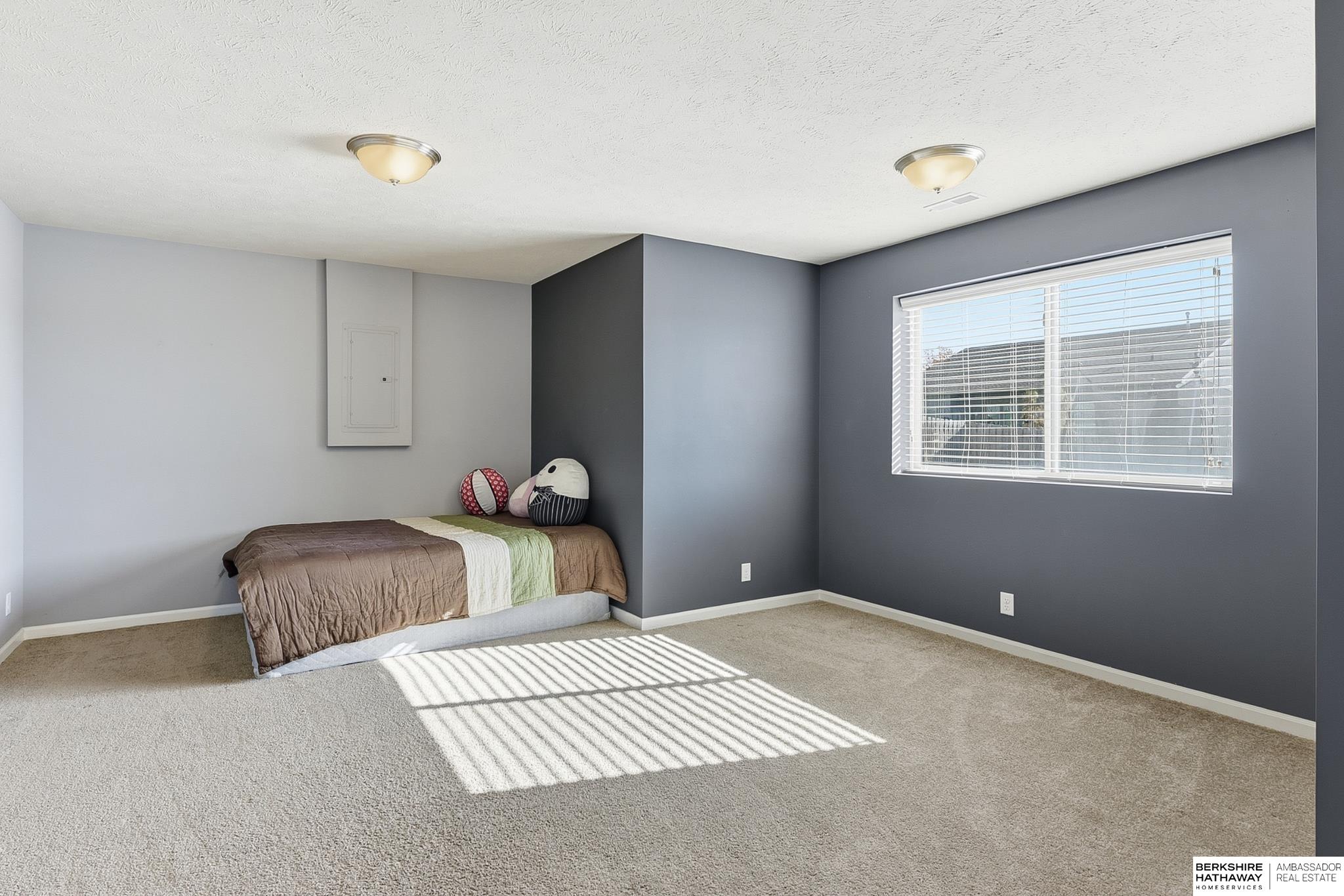 Omaha, Nebraska 68136, United States, 4 Bedrooms Bedrooms, ,2 BathroomsBathrooms,Residential,Active,240856