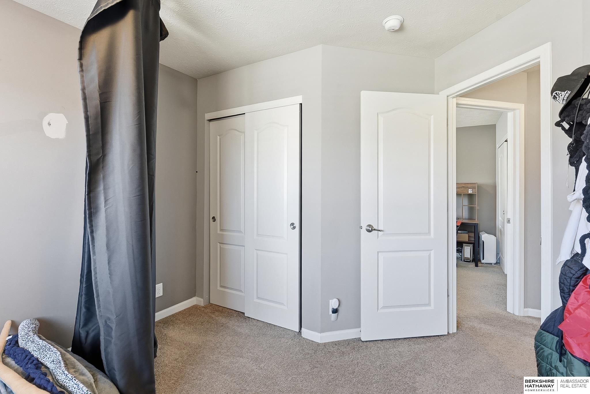 Omaha, Nebraska 68136, United States, 4 Bedrooms Bedrooms, ,2 BathroomsBathrooms,Residential,Active,240856