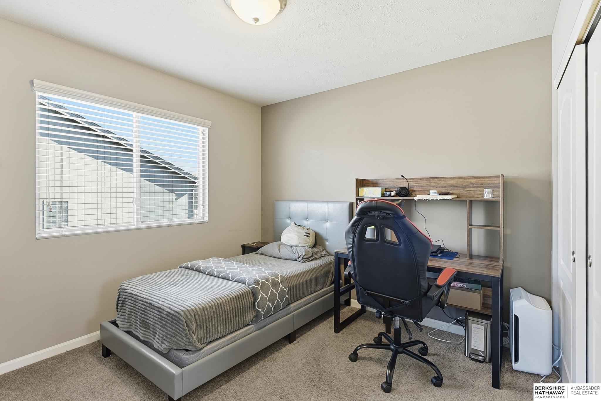 Omaha, Nebraska 68136, United States, 4 Bedrooms Bedrooms, ,2 BathroomsBathrooms,Residential,Active,240856