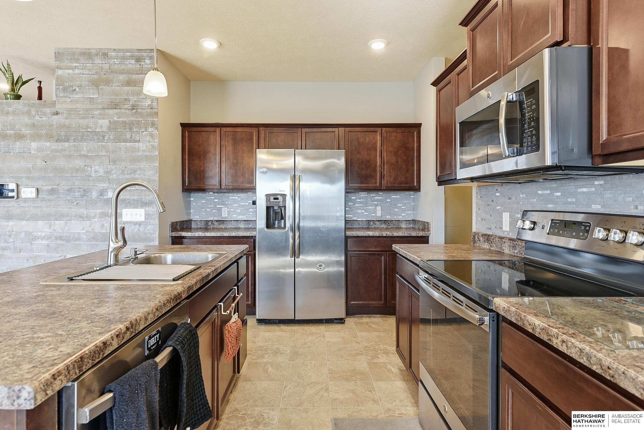 Omaha, Nebraska 68136, United States, 4 Bedrooms Bedrooms, ,2 BathroomsBathrooms,Residential,Active,240856