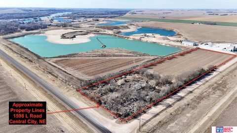 Photo of 1598 L Road, Central City, NE 68826 (MLS # 22606926)