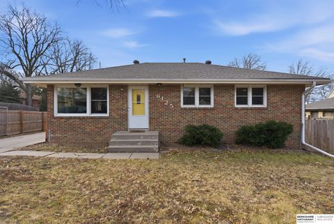 Photo of 6125 Leighton Avenue, Lincoln, NE 68505 (MLS # 22604335)