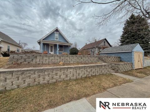 Photo of 4140 V Street, Omaha, NE 68107 (MLS # 22605443)