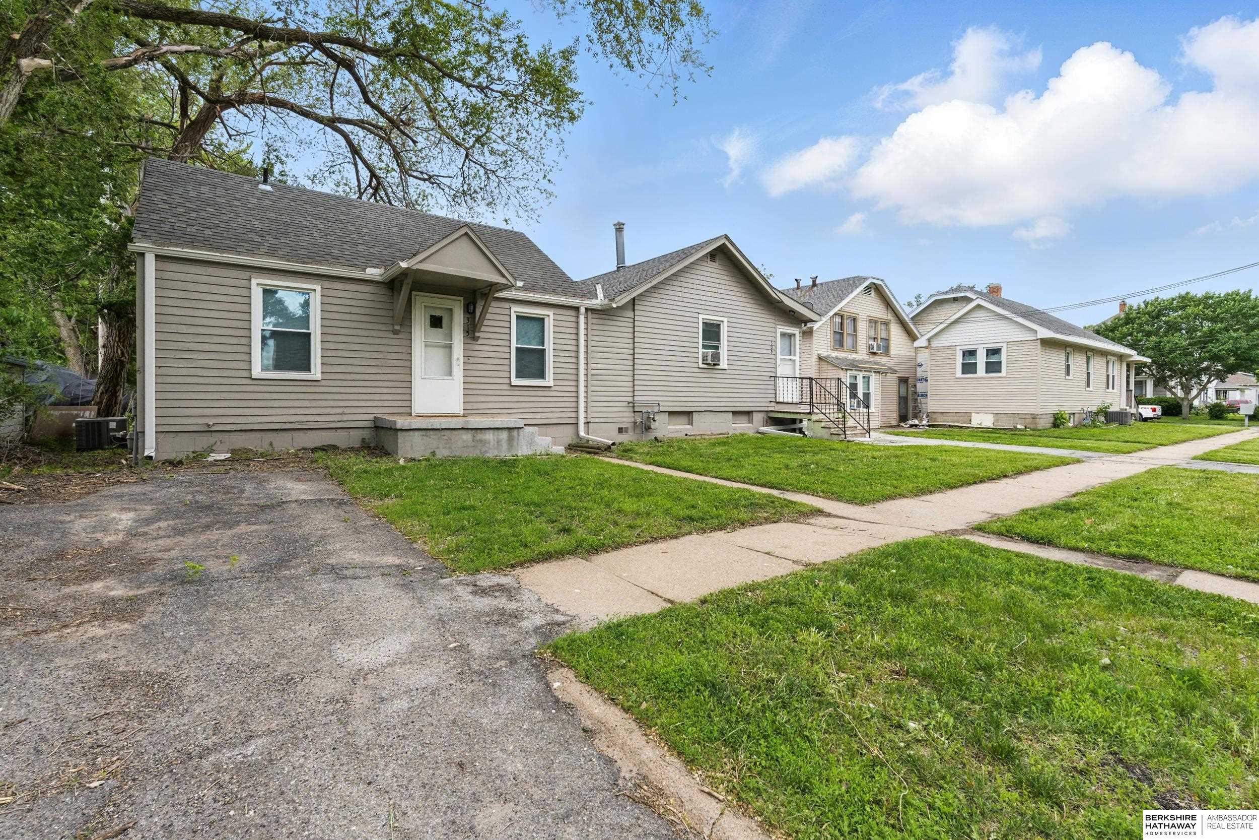 Fremont, Nebraska 68025, United States, 4 Bedrooms Bedrooms, ,5 BathroomsBathrooms,Residential,Active,135423